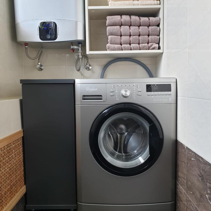 Danna Apartment